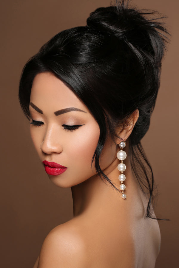 drop pearls earrings