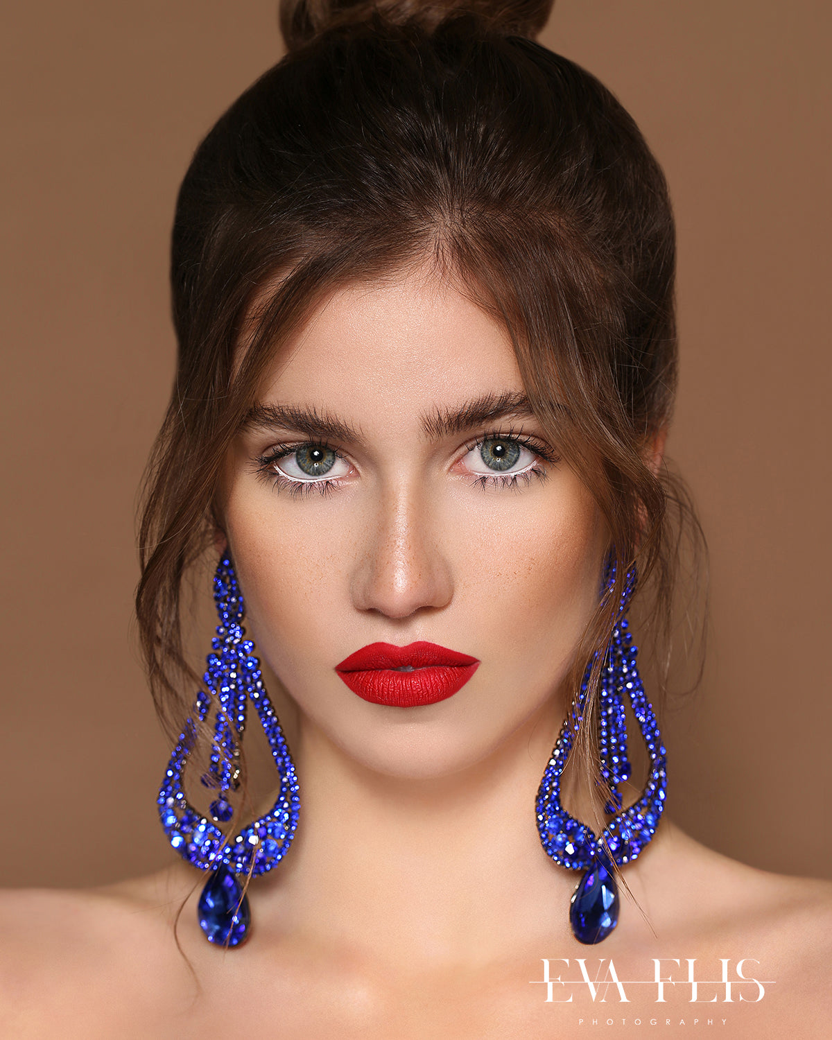 Queen Status Chandelier Earrings