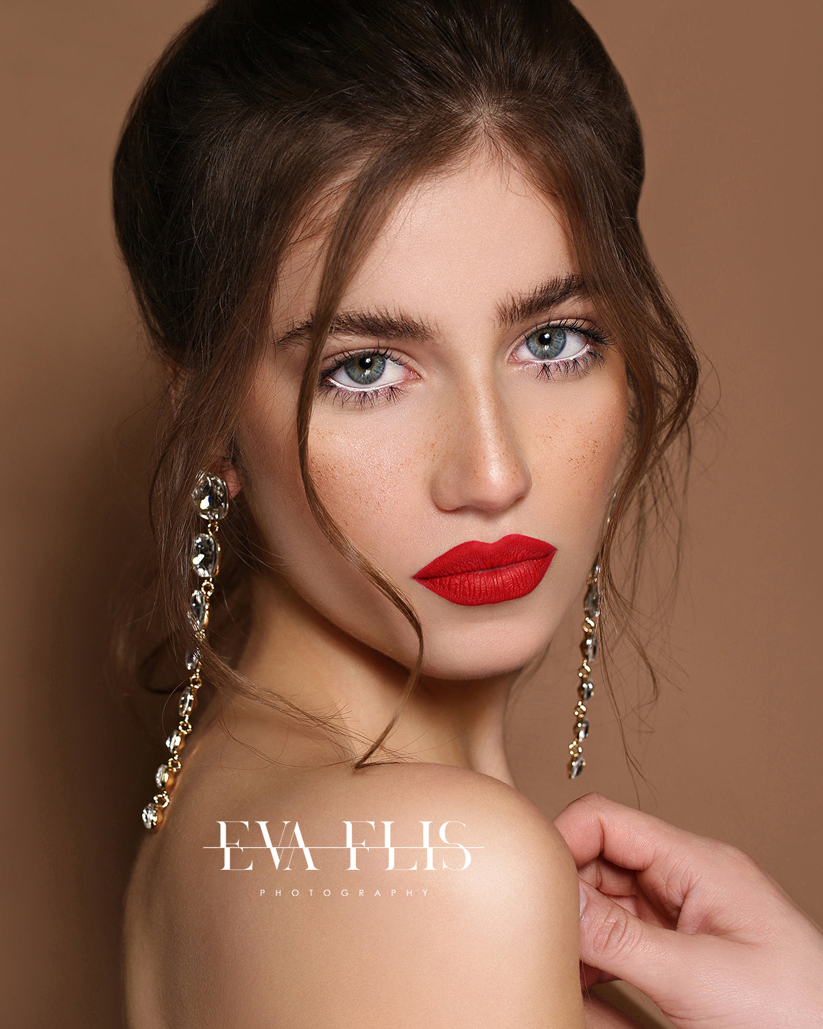 Elegance of Diamonds Drop Earrings