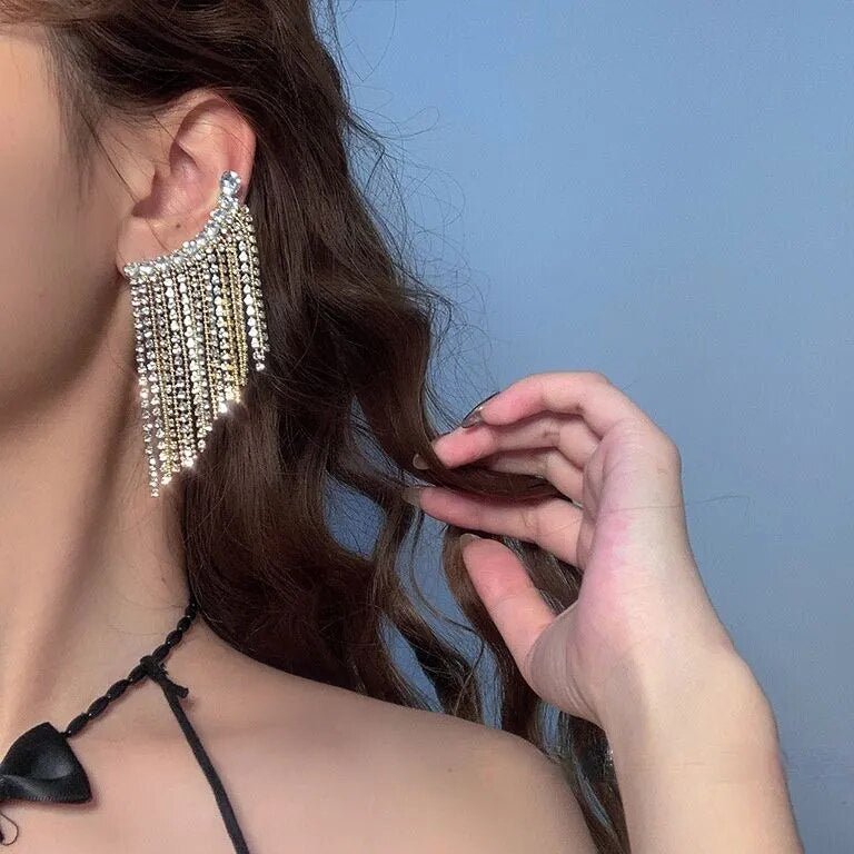 Don't Mind Me Climber Clip-on Earring